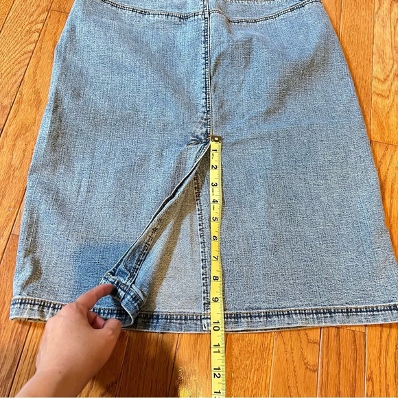 EXPRESS Jeans Womens Denim Mini Skirt 3/4 Small Low-Rise Stretch Back Slip - Picture 12 of 17